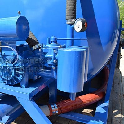 Для транспортировки нефтепродуктов